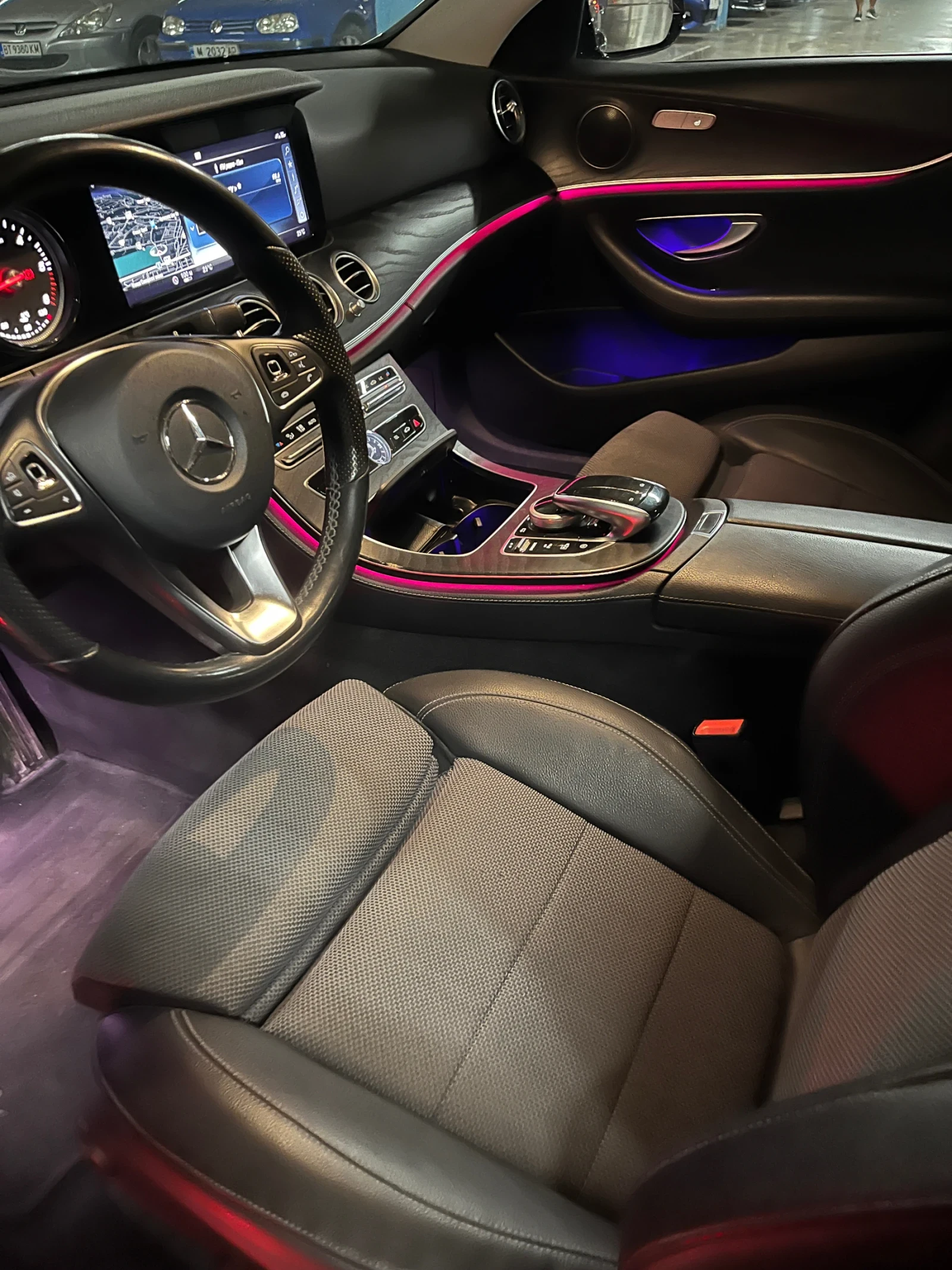 Mercedes-Benz E 220, снимка 7 - Автомобили и джипове - 55268825