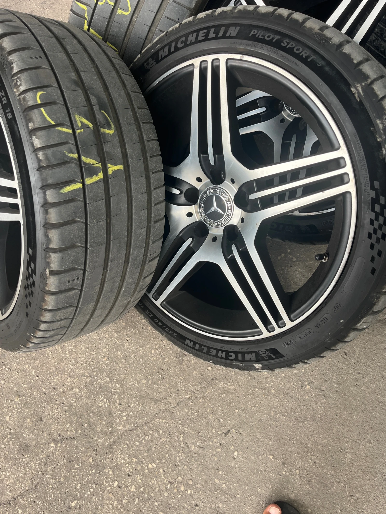 Mercedes-Benz E 220, снимка 12 - Автомобили и джипове - 55268825