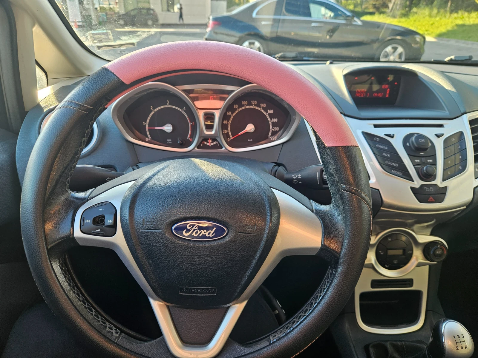 Ford Fiesta TDCi, снимка 10 - Автомобили и джипове - 55381726
