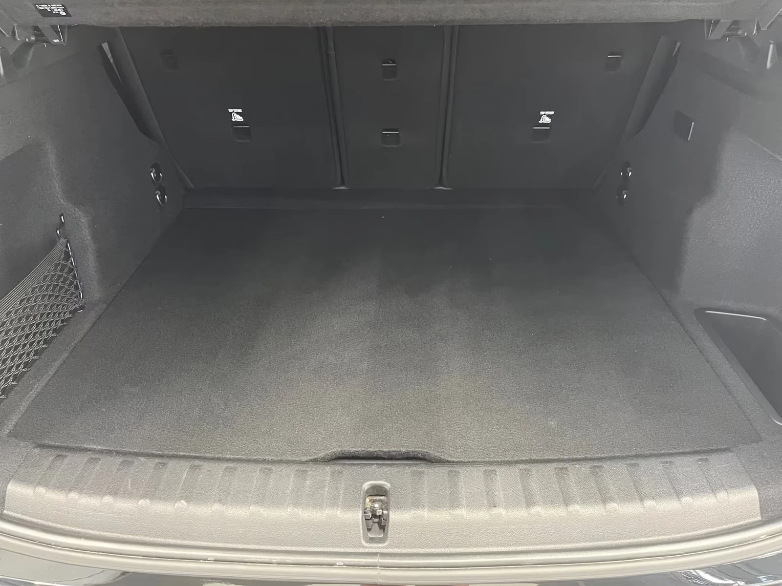 BMW iX1 xDrive30 M Sport Prem Selection DAPRO HUD PANO H/K, снимка 13 - Автомобили и джипове - 55400555