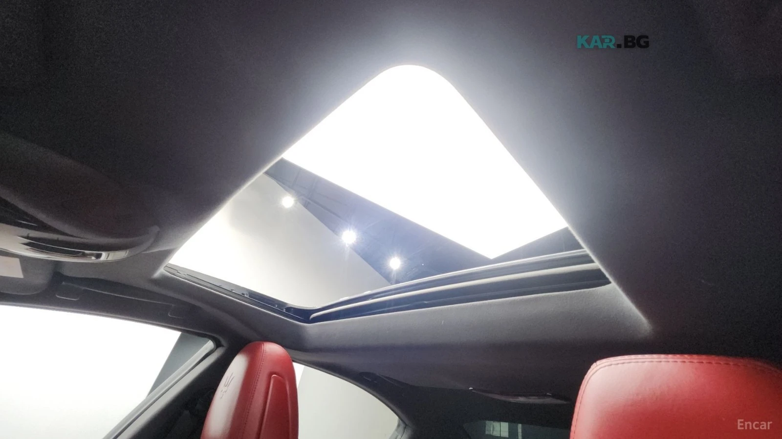 Maserati Ghibli GranSport* CARBON* КОЖА* ОБДУХВ* НАВИ* ПАНО, снимка 15 - Автомобили и джипове - 55403373