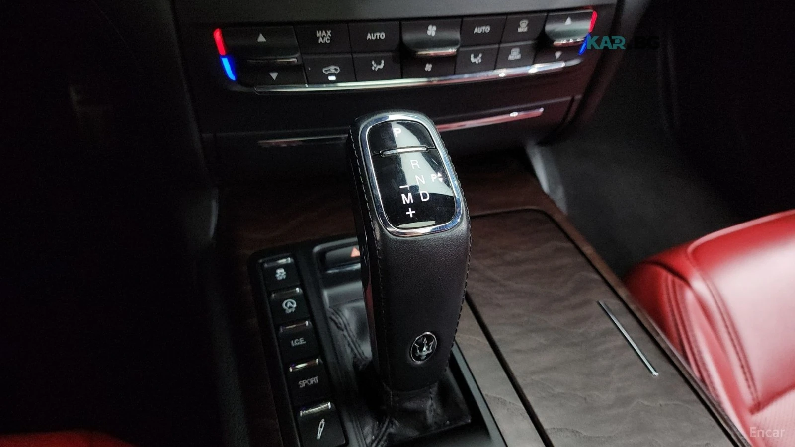 Maserati Ghibli GranSport* CARBON* КОЖА* ОБДУХВ* НАВИ* ПАНО, снимка 7 - Автомобили и джипове - 55403373