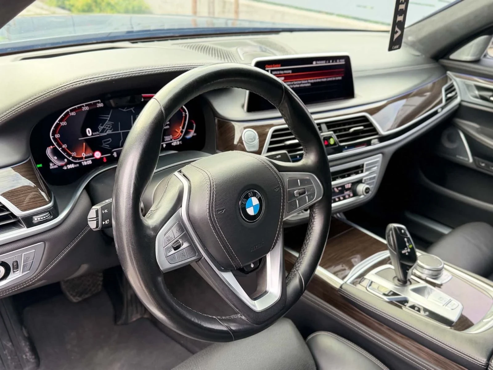 BMW 750 Lazer!Full black! Carbon core! , снимка 4 - Автомобили и джипове - 55421720