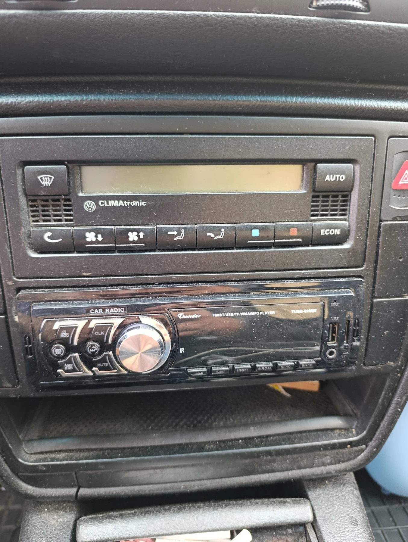 VW Passat 1.9tdi 110hp, снимка 5 - Автомобили и джипове - 55824513
