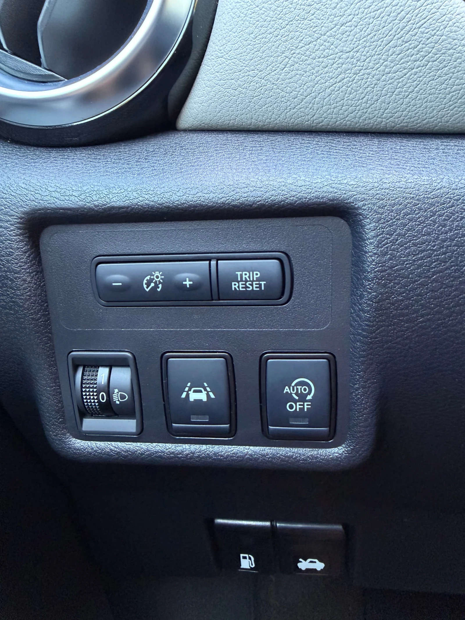 Nissan Micra 1.0 IG-T Автоматик, снимка 9 - Автомобили и джипове - 55961467