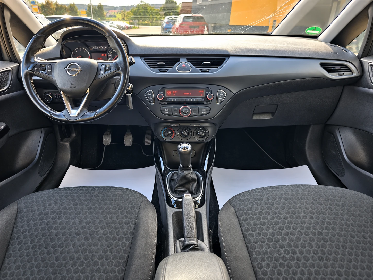 Opel Corsa E Edition, снимка 12 - Автомобили и джипове - 56203528