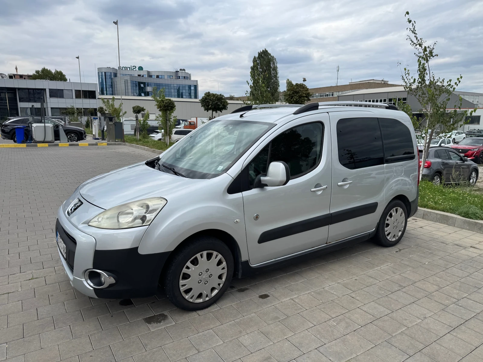 Peugeot Partner Tepee, снимка 7 - Автомобили и джипове - 56351182