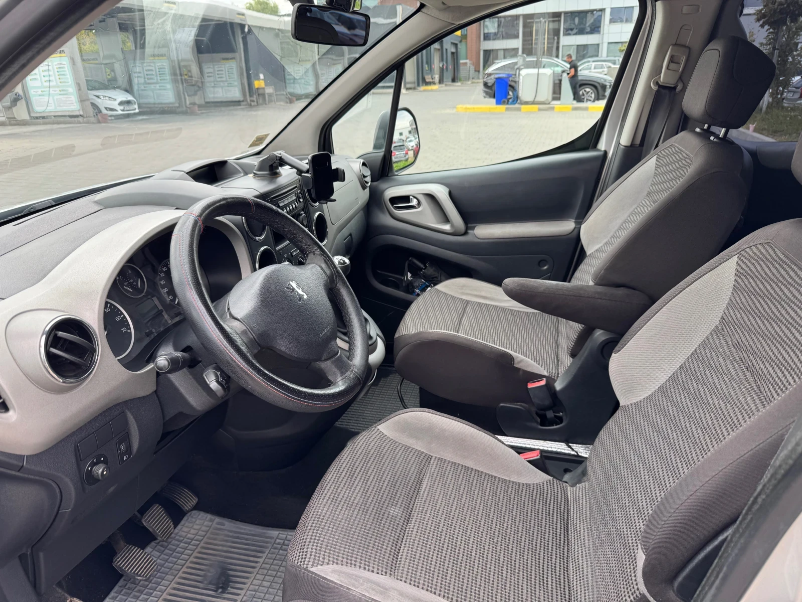 Peugeot Partner Tepee, снимка 8 - Автомобили и джипове - 56351182