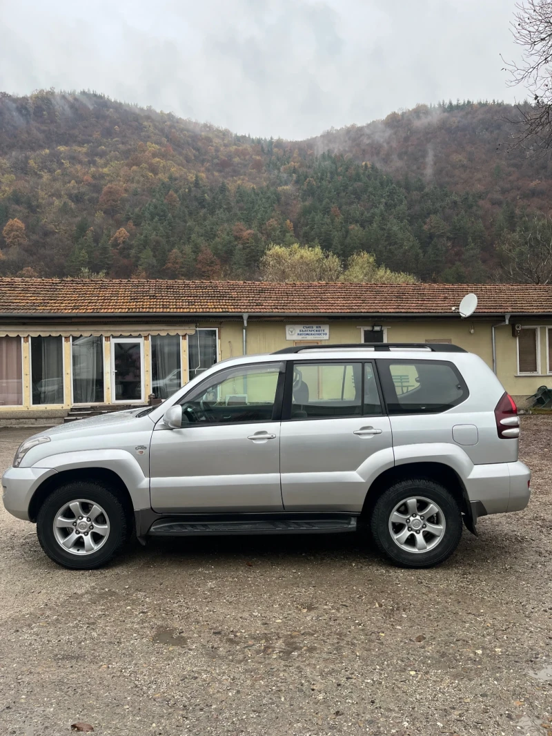 Toyota Land cruiser, снимка 5 - Автомобили и джипове - 47992605