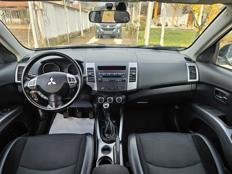 Mitsubishi Outlander 2.0-124000km, снимка 9 - Автомобили и джипове - 48272989