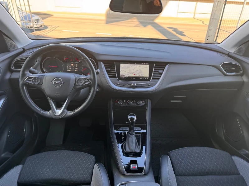 Opel Grandland X 2.0D  ACC Distronic CarPlay KeyLessGo, снимка 9 - Автомобили и джипове - 48869975