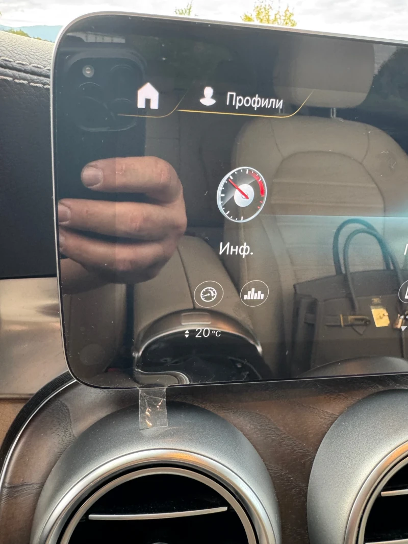 Mercedes-Benz GLC 300 Дизел, 70240km, 4matic, Закупен нов от Силвър Стар, снимка 10 - Автомобили и джипове - 51925586