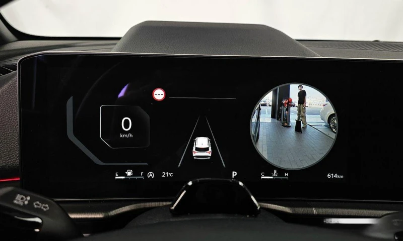 Kia Sportage Gasoline 1.6 Turbo 2WD Signature X Line, снимка 8 - Автомобили и джипове - 51992553