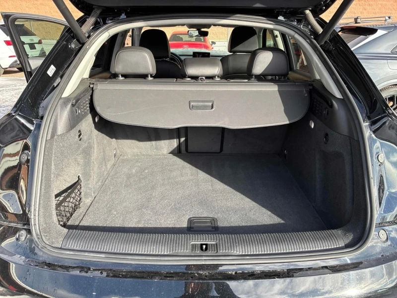 Audi Q3 * Komfort * CARFAX * ЦЕНА ДО БГ, снимка 12 - Автомобили и джипове - 52978738