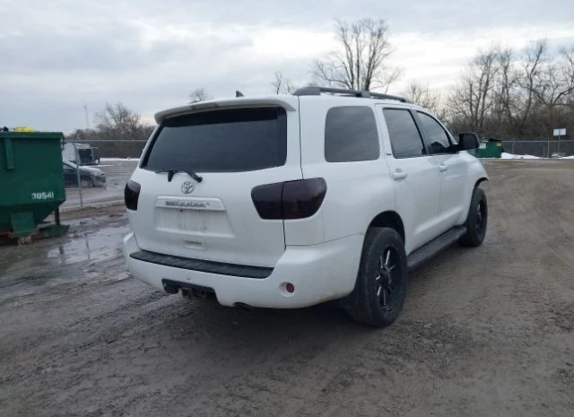 Toyota Sequoia SR5 4.6L V8 - изображение 4