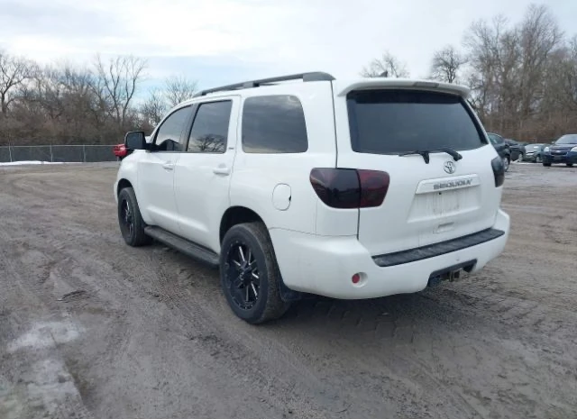 Toyota Sequoia SR5 4.6L V8 - изображение 6