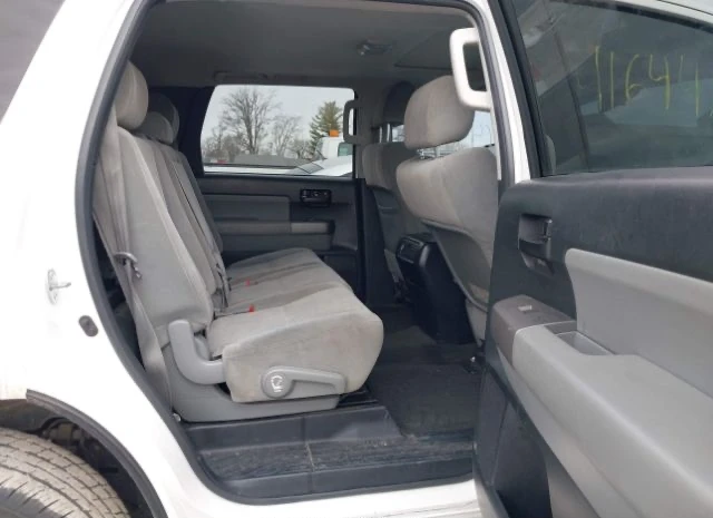 Toyota Sequoia SR5 4.6L V8 - изображение 9