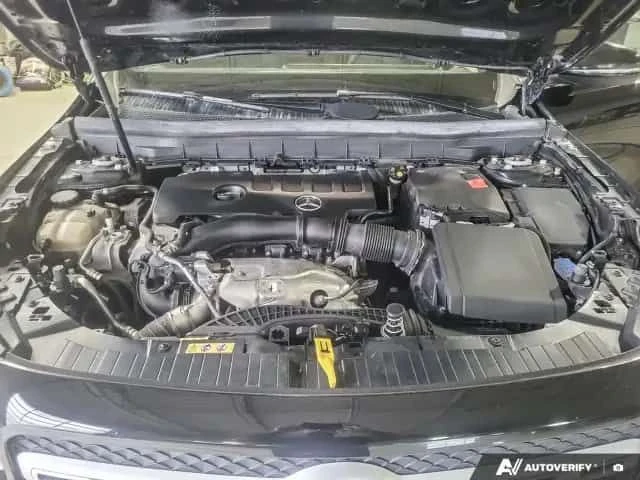 Mercedes-Benz GLB 250 ПОДГРЕВИ * ПАНО * KEYLESS, снимка 13 - Автомобили и джипове - 54416181