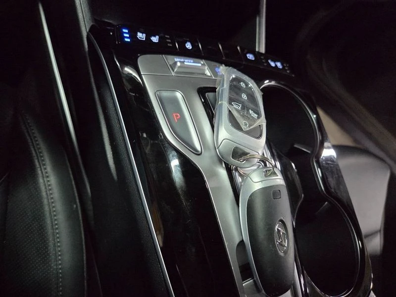 Hyundai Tucson Gasoline 1.6 Turbo 2WD| 177к.с.| ВКЛ.ТЕХНОТЕСТ, снимка 9 - Автомобили и джипове - 55123108
