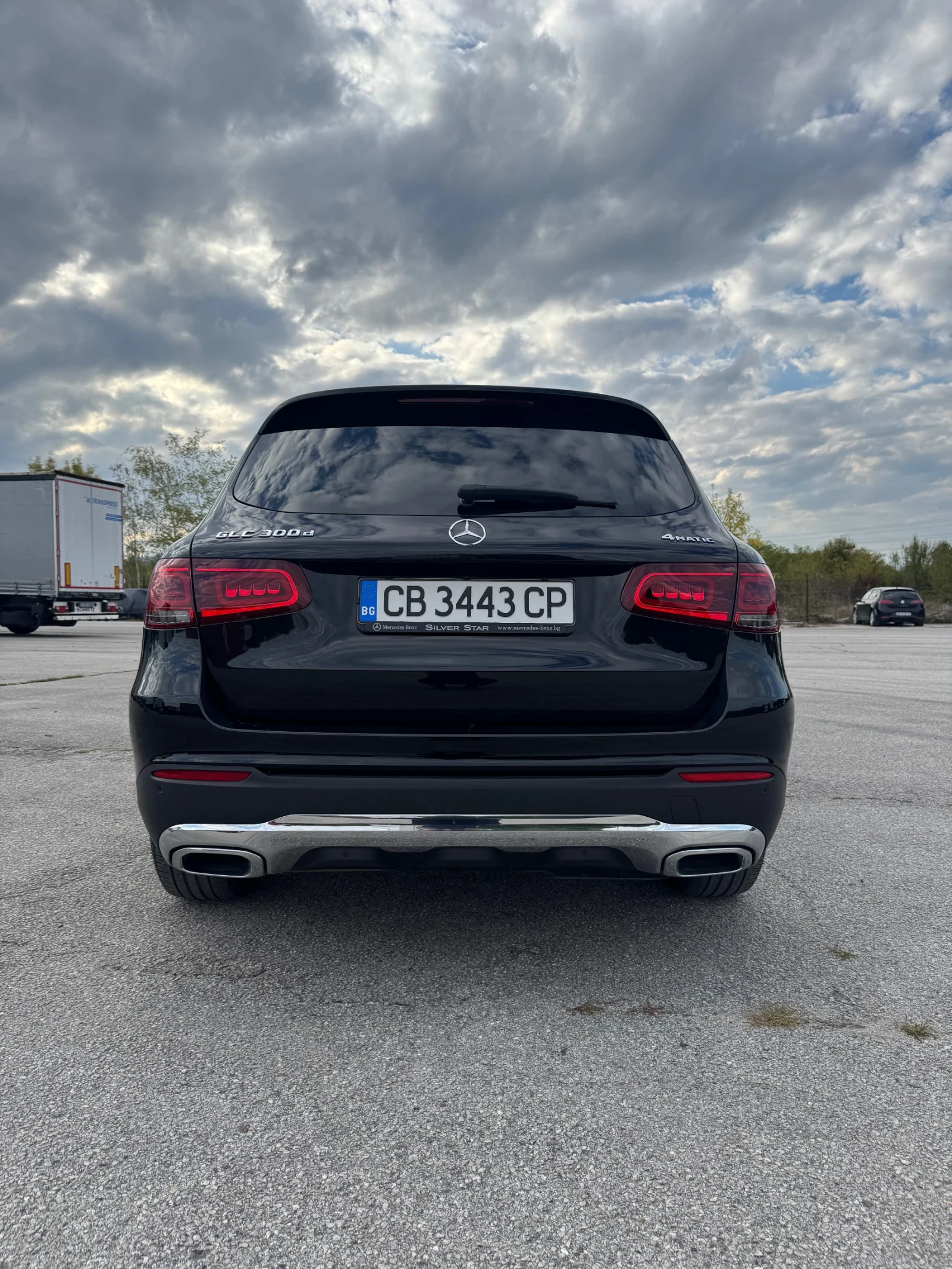 Mercedes-Benz GLC 300 Дизел, 70240km, 4matic, Закупен нов от Силвър Стар - изображение 4
