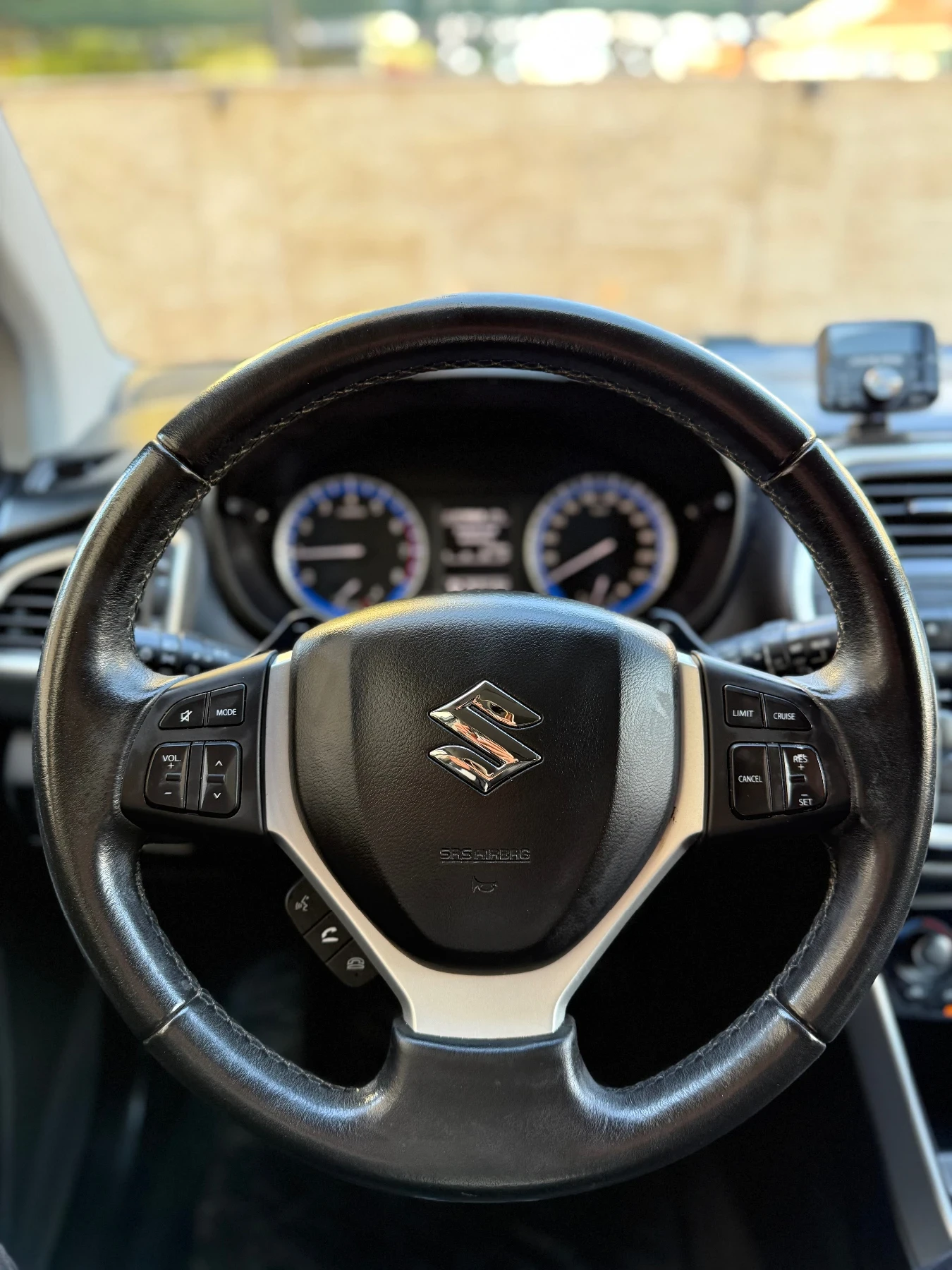 Suzuki SX4 S-Cross 1.6i / Swiss / Automatic / 4WD  | Mobile.bg — изображение 11