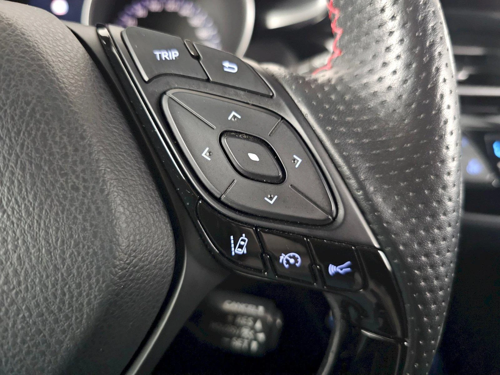 Toyota C-HR GR SPORT 2.0 184 k.�. | Mobile.bg � ����������� 13