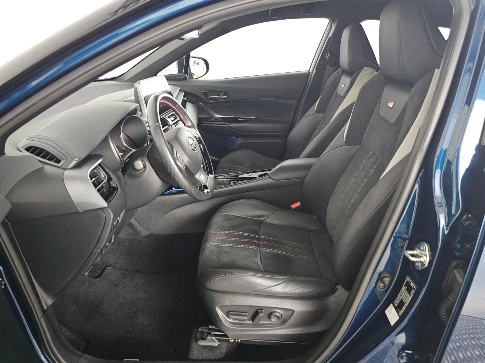 Toyota C-HR GR SPORT 2.0 184 k.�. | Mobile.bg � ����������� 5