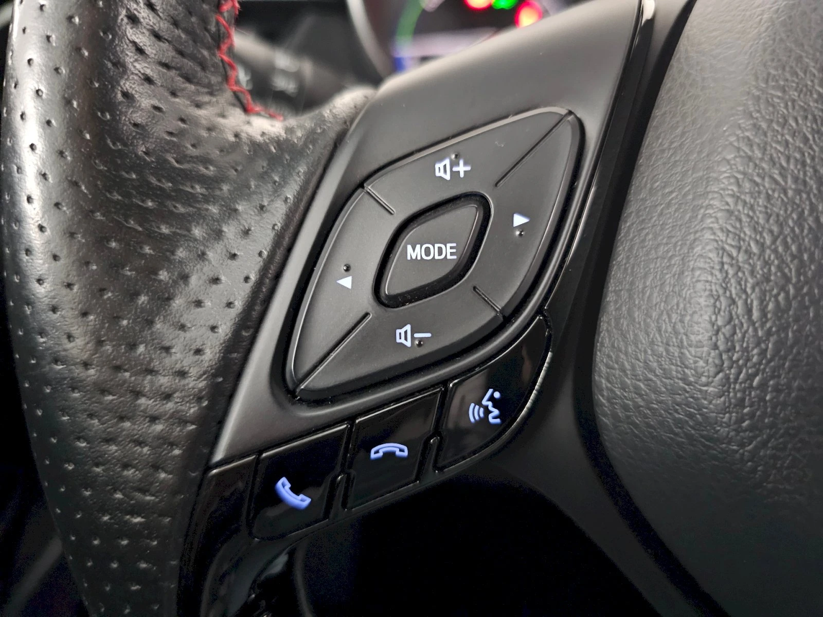 Toyota C-HR GR SPORT 2.0 184 k.�. | Mobile.bg � ����������� 12