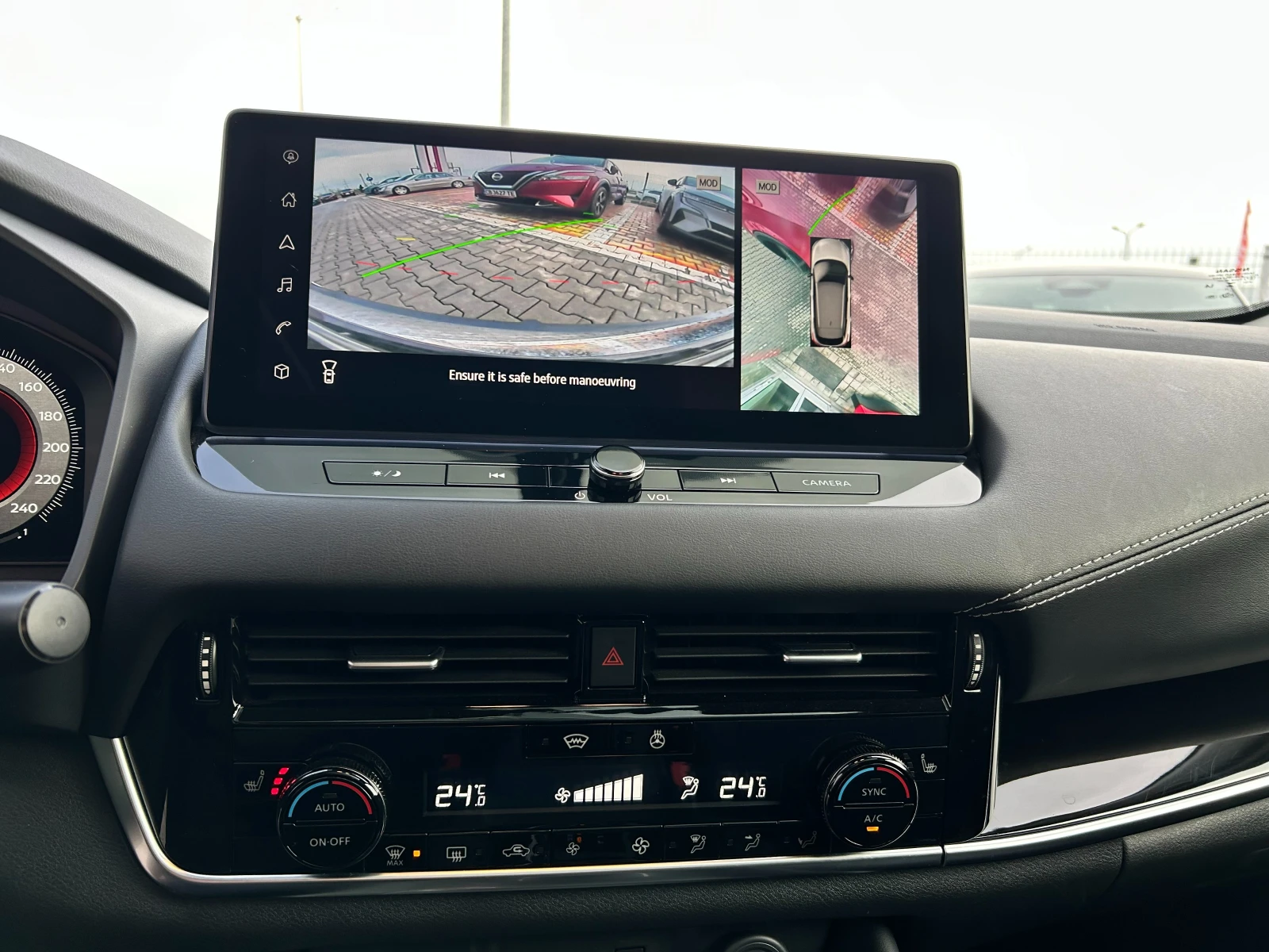 Nissan Qashqai 1.3 DDT N-Connecta A/T 4x4 - изображение 5