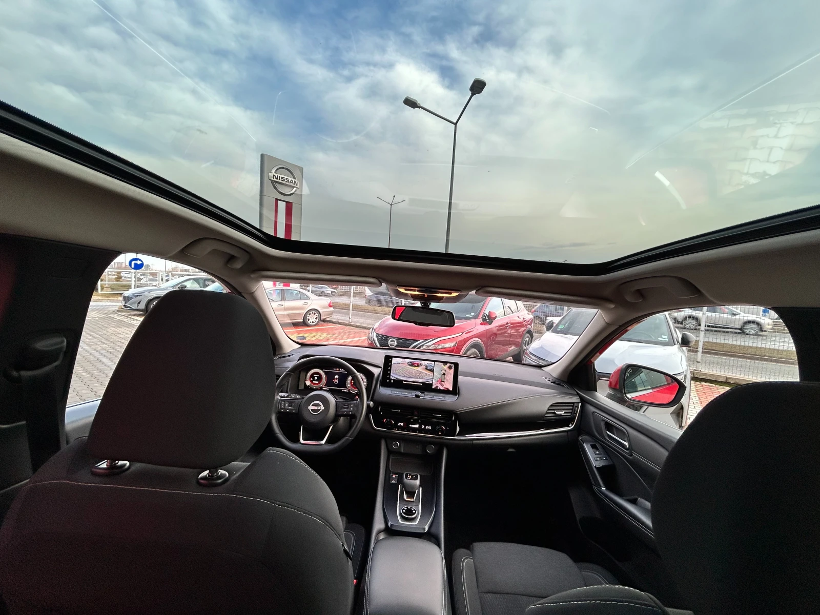 Nissan Qashqai 1.3 DDT N-Connecta A/T 4x4 - изображение 7