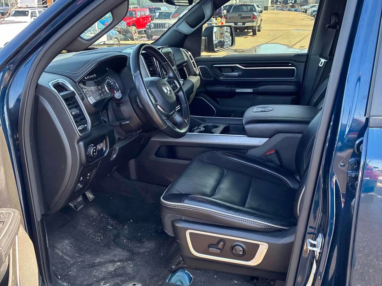 Dodge RAM 1500 * Laramie * CARFAX * ЦЕНА ДО БГ, снимка 7 - Автомобили и джипове - 54251528