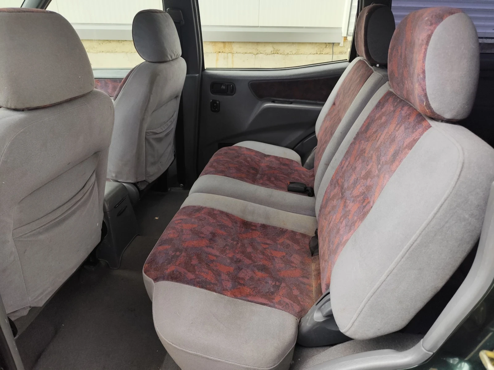 Nissan Terrano 2, снимка 10 - Автомобили и джипове - 54585708