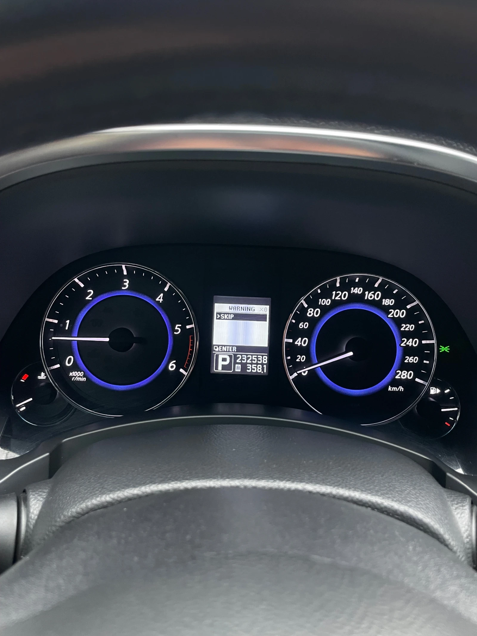 Infiniti QX70 FX30d* 360* distr* oduh* lane* , снимка 12 - Автомобили и джипове - 54640527