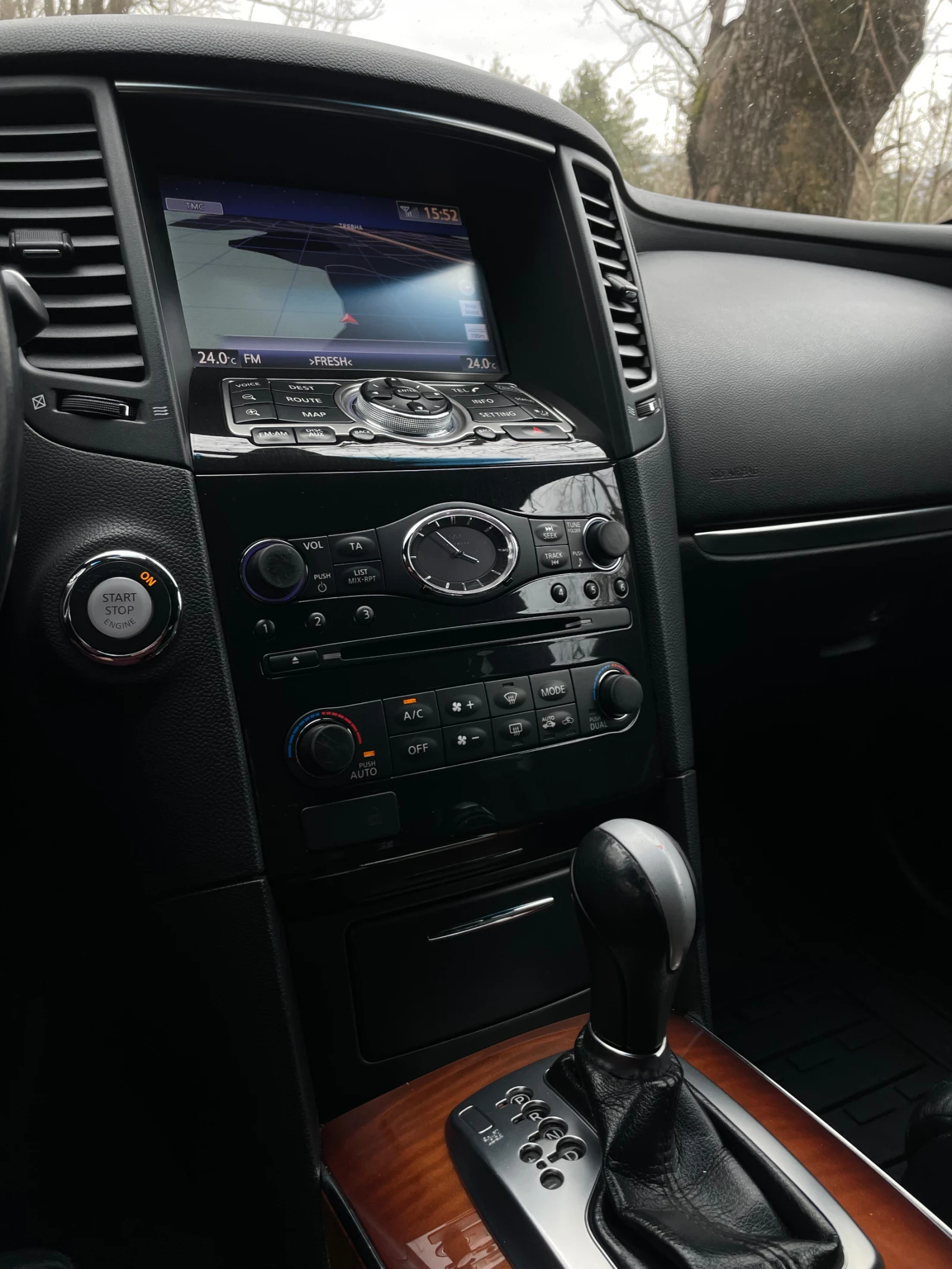 Infiniti QX70 FX30d* 360* distr* oduh* lane* , снимка 8 - Автомобили и джипове - 54640527