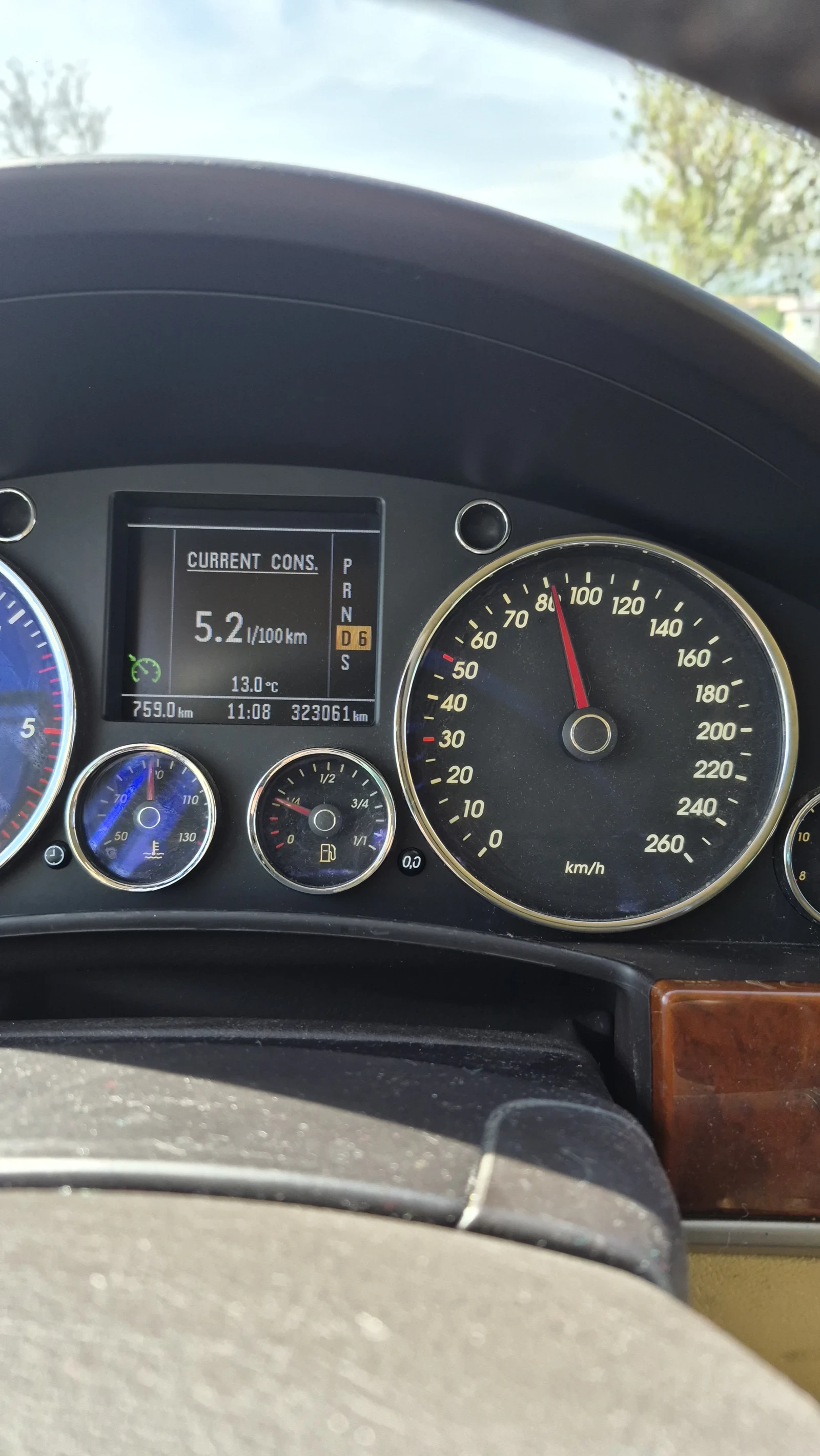 VW Touareg, снимка 10 - Автомобили и джипове - 54833230