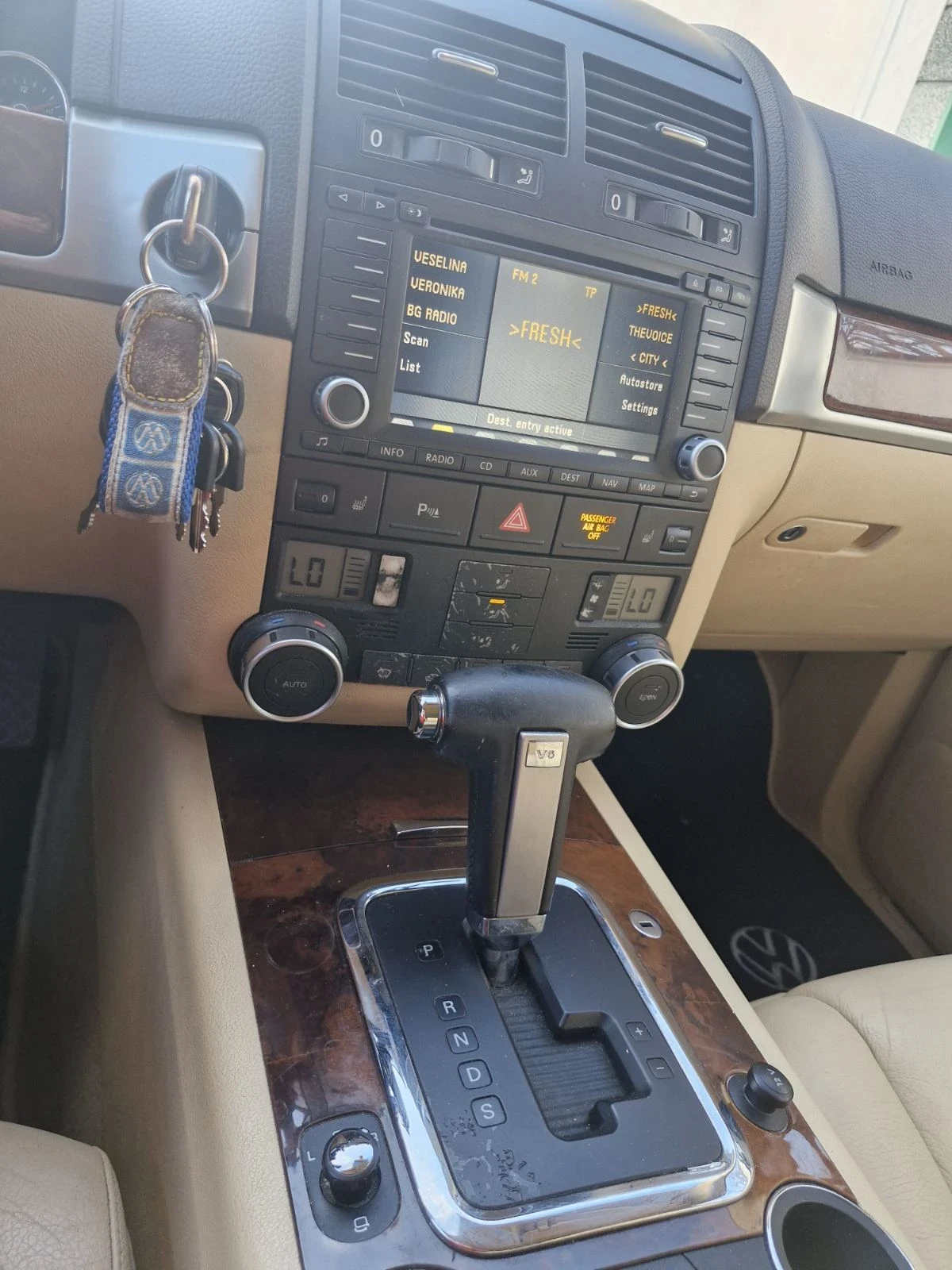 VW Touareg, снимка 7 - Автомобили и джипове - 54833230