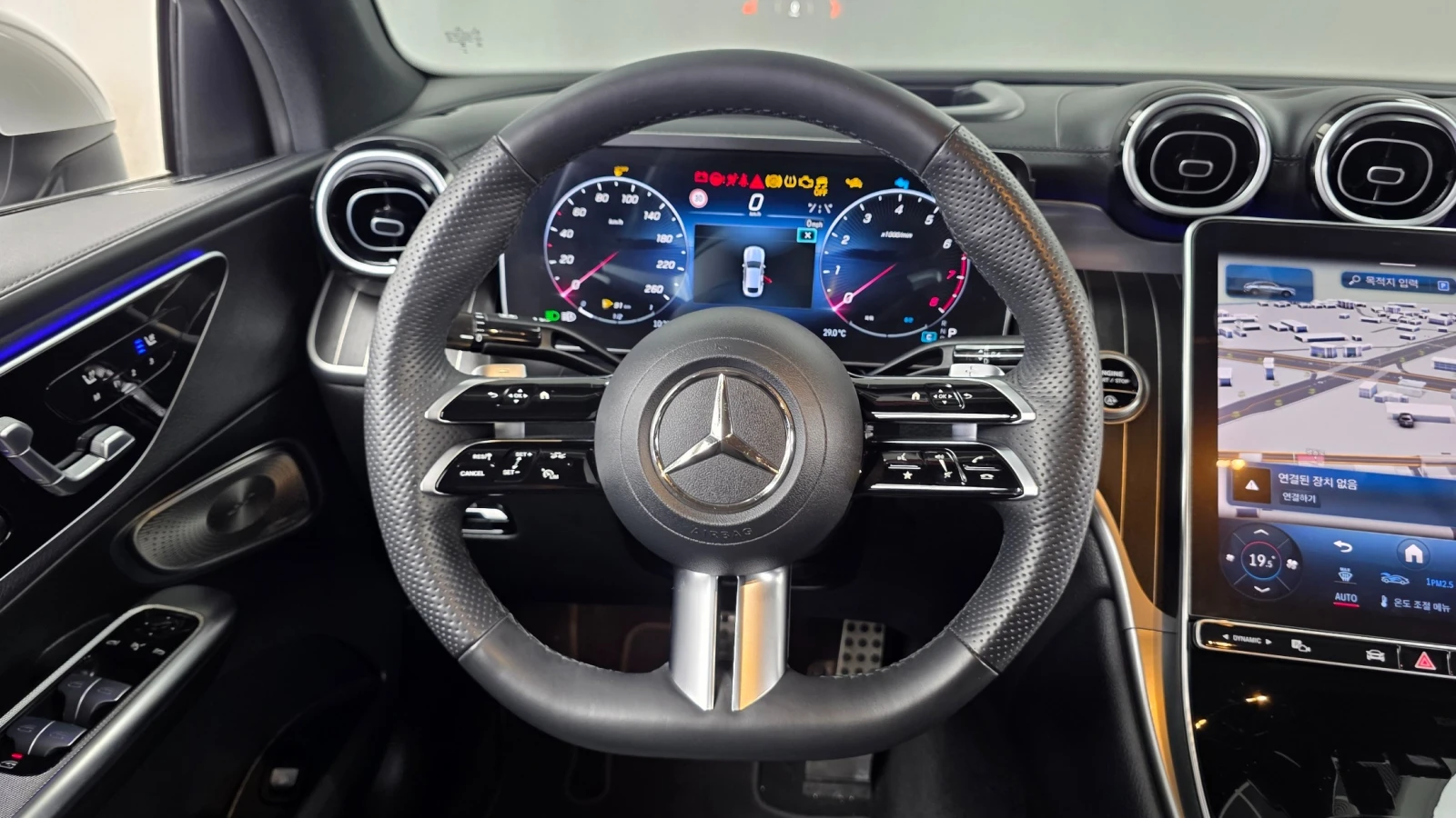 Mercedes-Benz GLC 300 COUPE/ОБДУХВАНЕ/ШИБИДАХ/ДИСТРОНИК/360 КАМЕРИ, снимка 6 - Автомобили и джипове - 55351617