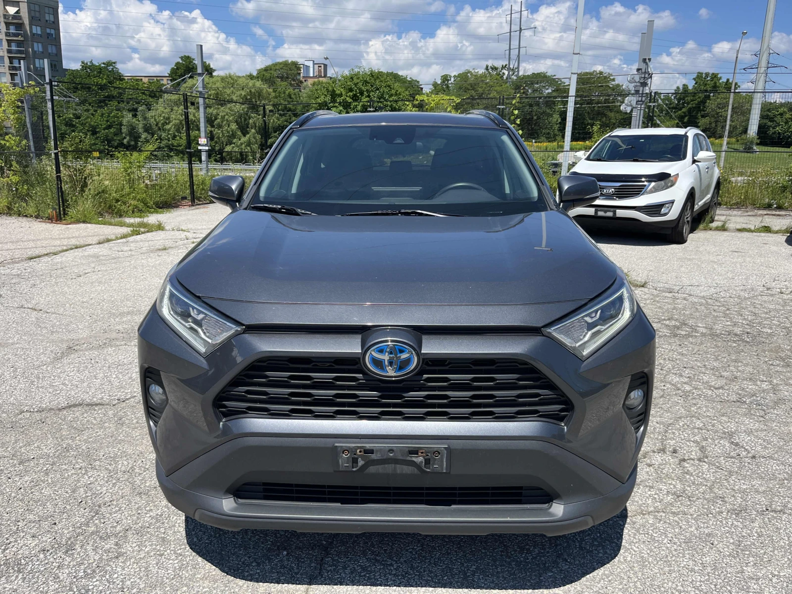 Toyota Rav4 Hybrid XLE / ЦЕНА ДО БЪЛГАРИЯ , снимка 2 - Автомобили и джипове - 55433313