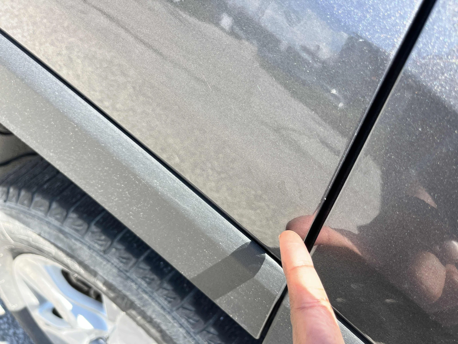 Toyota Rav4 Hybrid XLE / ЦЕНА ДО БЪЛГАРИЯ , снимка 16 - Автомобили и джипове - 55433313
