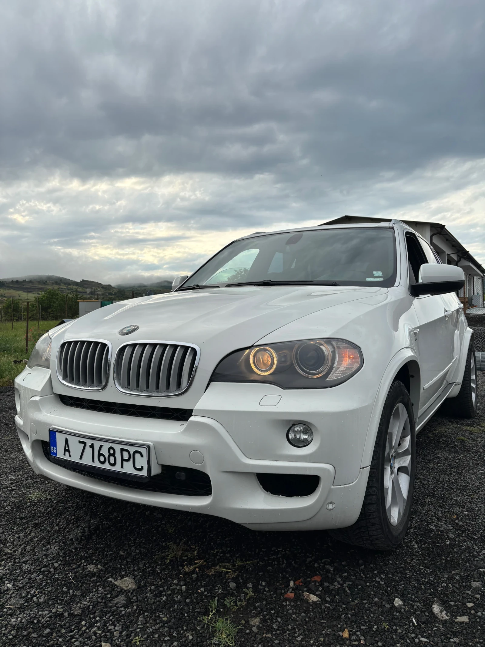 BMW X5 235кс М57