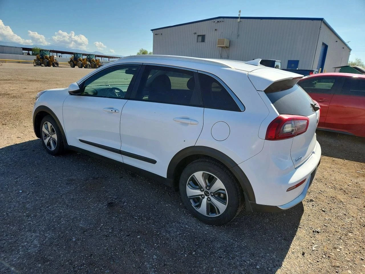Kia Niro, снимка 2 - Автомобили и джипове - 56689751