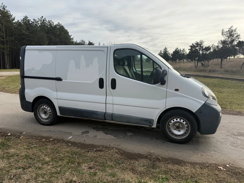 Opel Vivaro 1.9, снимка 4 - Бусове и автобуси - 48099492