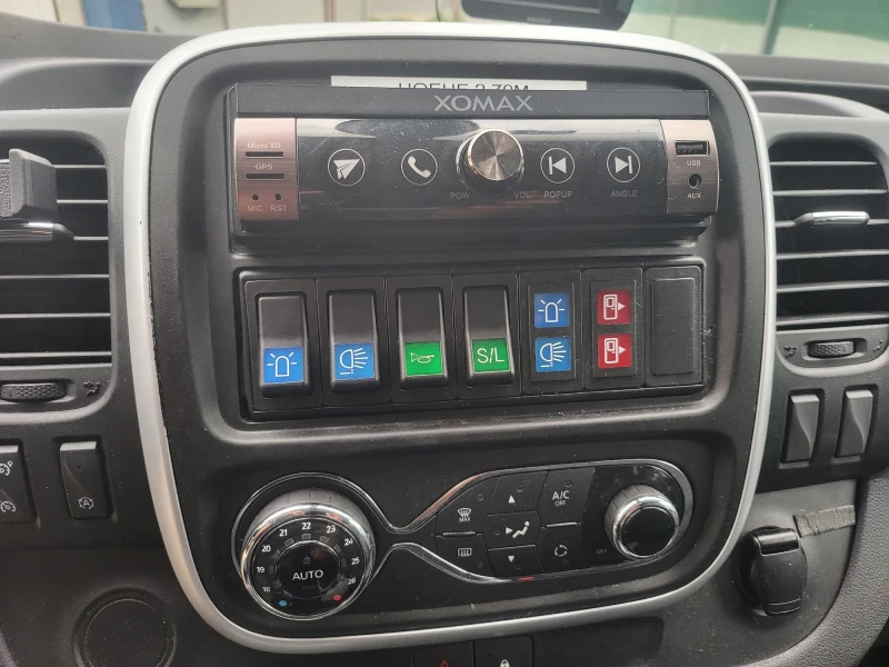 Renault Trafic 1, 6dci- 145 hp, снимка 8 - Бусове и автобуси - 53587850