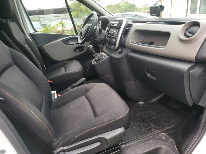 Renault Trafic 1, 6dci- 145 hp, снимка 9 - Бусове и автобуси - 53587850