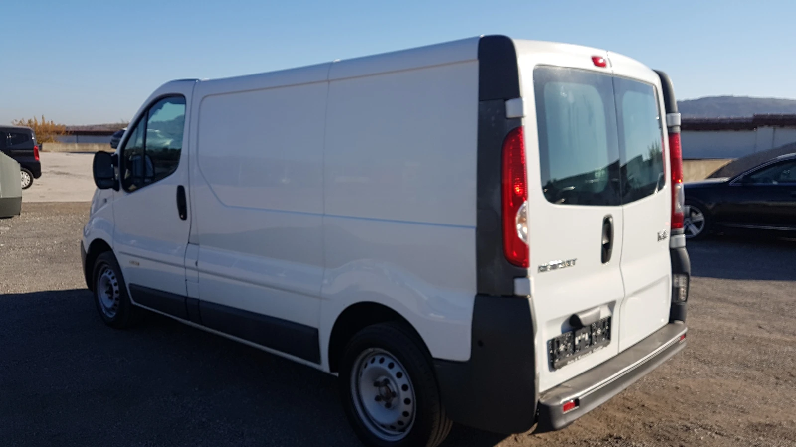 Renault Trafic 2.0DCI 115кс - изображение 7