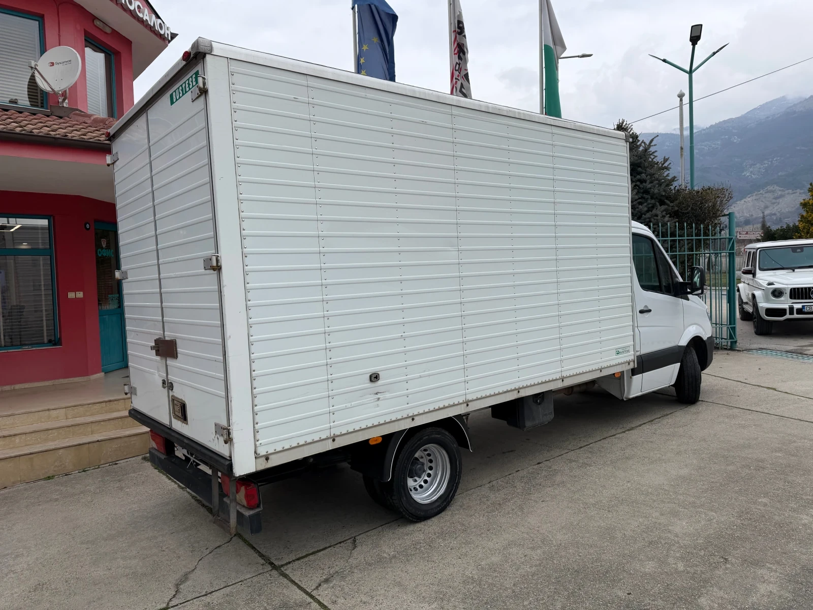 Mercedes-Benz Sprinter 519 3.0CDI* Климатик* 4.30 метра фургон - изображение 10