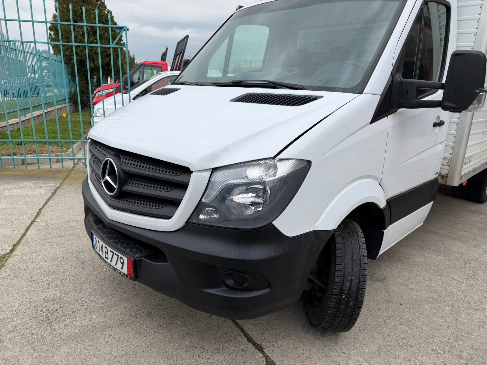 Mercedes-Benz Sprinter 519 3.0CDI* Климатик* 4.30 метра фургон - изображение 4
