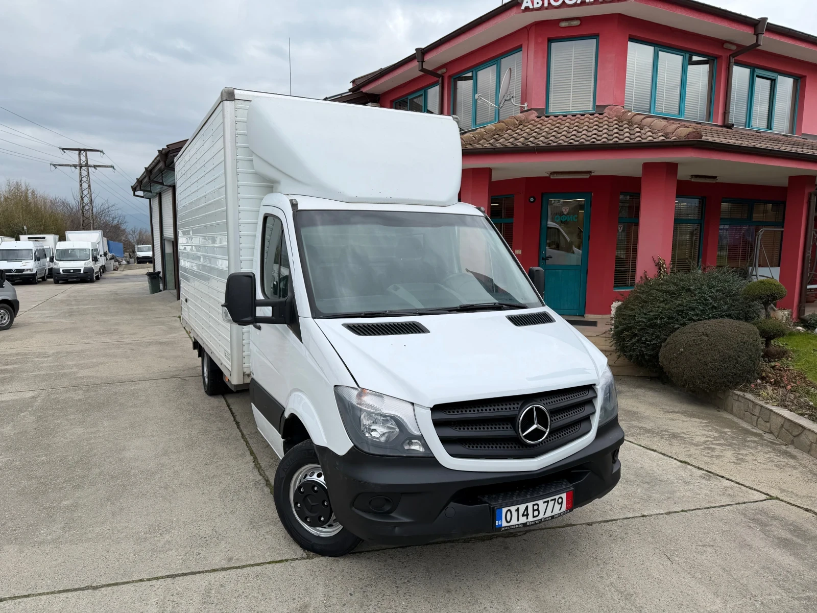 Mercedes-Benz Sprinter 519 3.0CDI* Климатик* 4.30 метра фургон - изображение 2