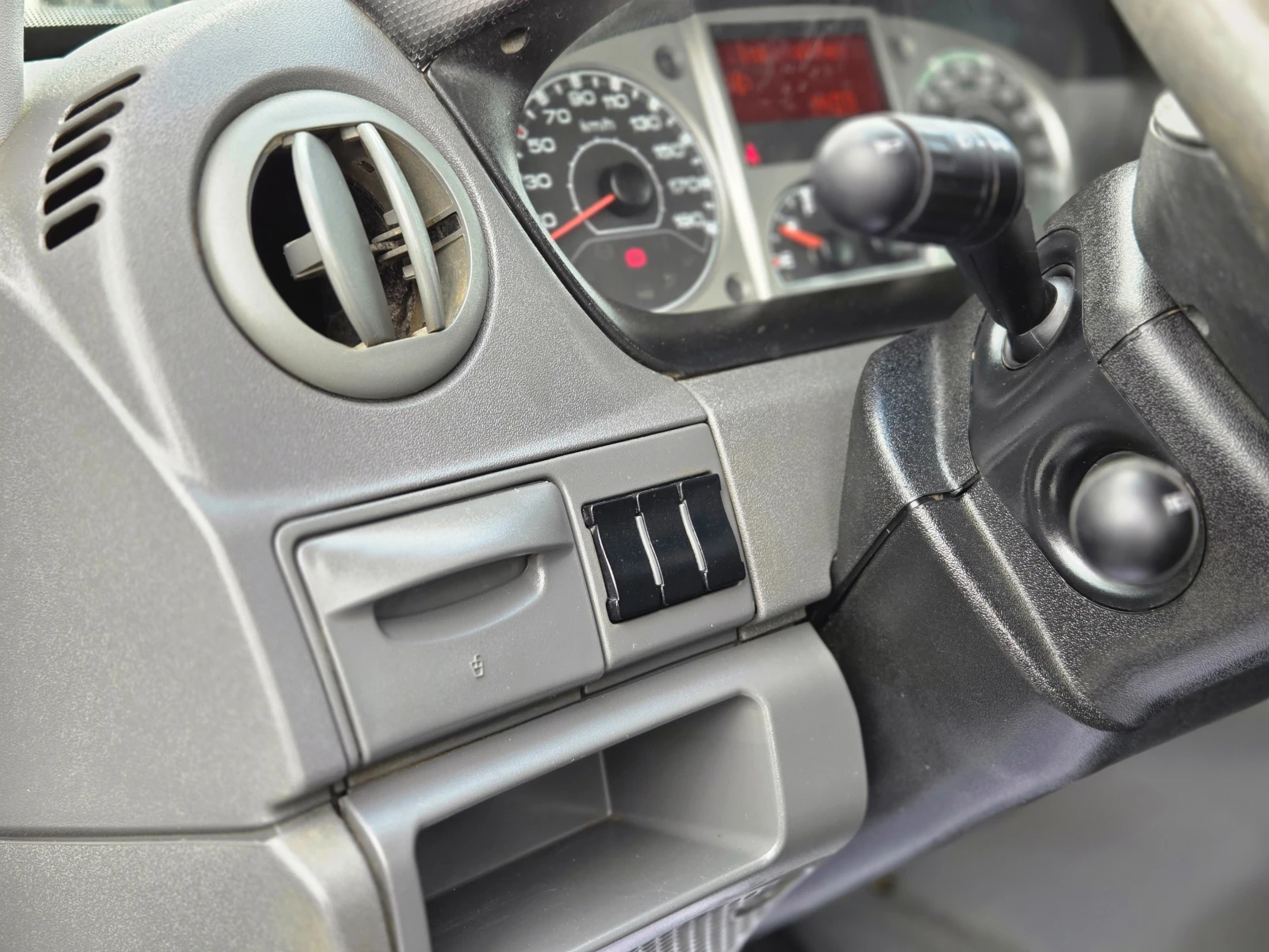 Iveco 35c15 Самосвал , Внос Швейцария , снимка 13 - Бусове и автобуси - 54564957
