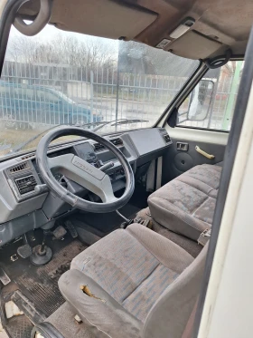 Nissan Trade Самосвал, снимка 6